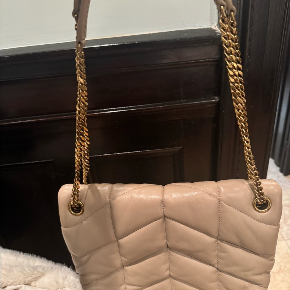 SALE!Authentic Yves Saint Laurent Quilted Shoulder Bag Gold LouLou puffer medium - Picture 5 of 12